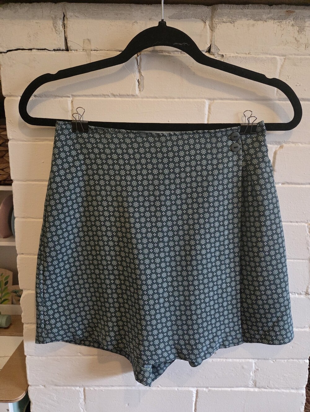 Vintage High-Waist Green Floral Skort